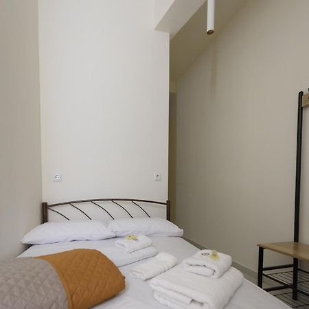 Athens Commercial ภายนอก รูปภาพ